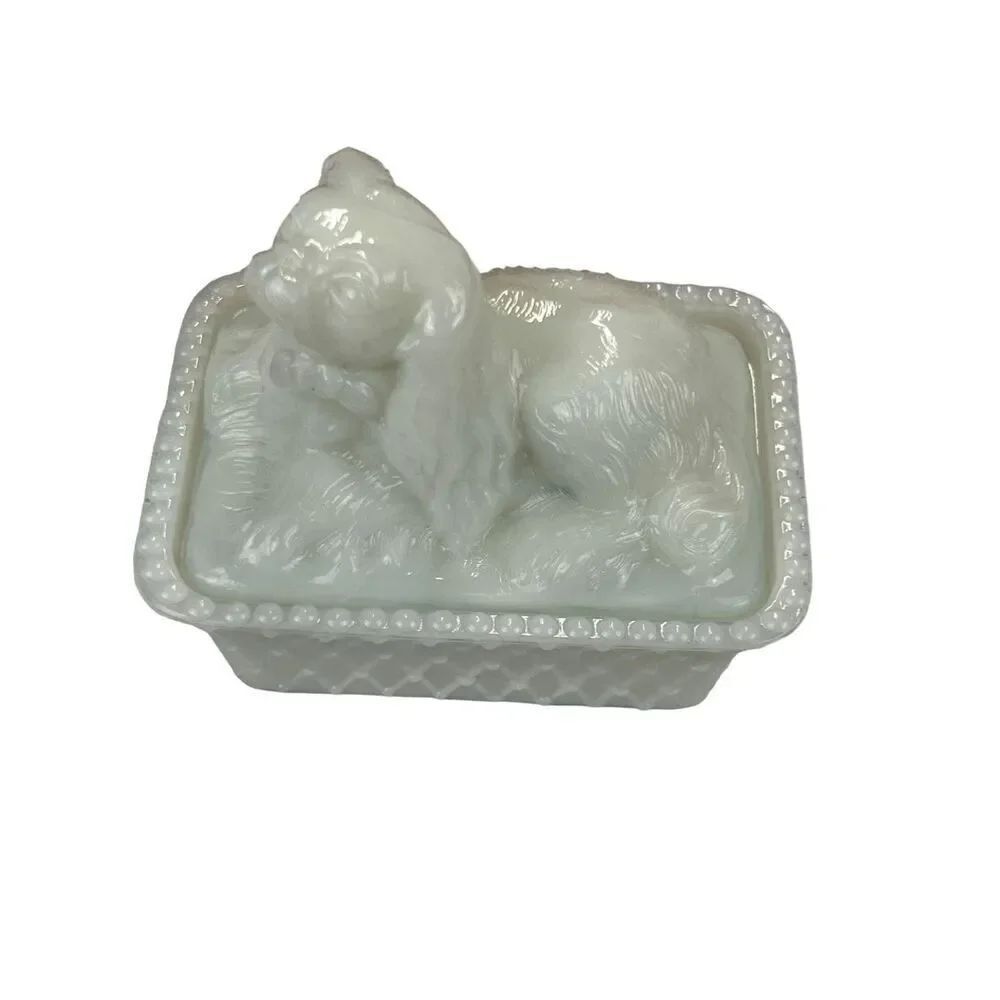 Boston Sandwich Milk Glass Animal Covered Dish Pekingese show dog Ruth Webb Lee